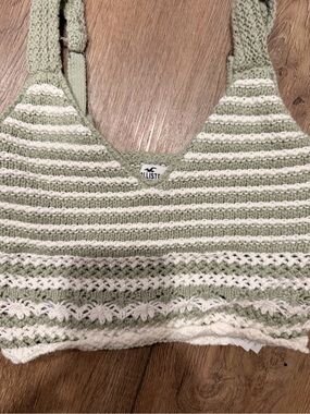 Hollister Sage Green & White Crochet Tank 0252